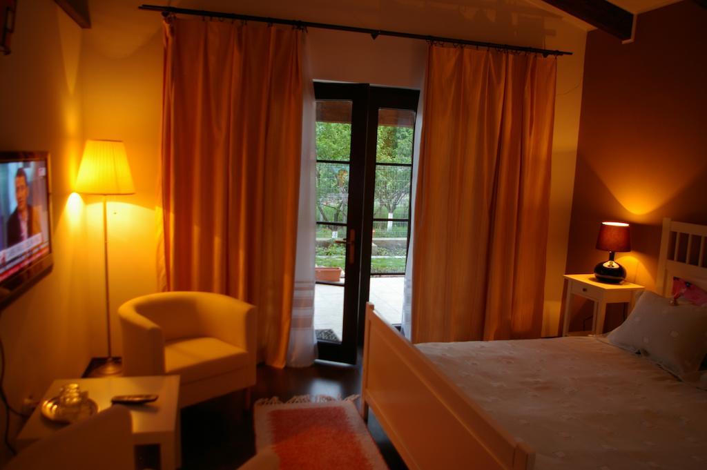 Pensiunea La Dolce Vita Baile Herculane Exterior photo