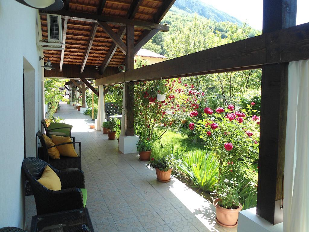 Pensiunea La Dolce Vita Baile Herculane Exterior photo